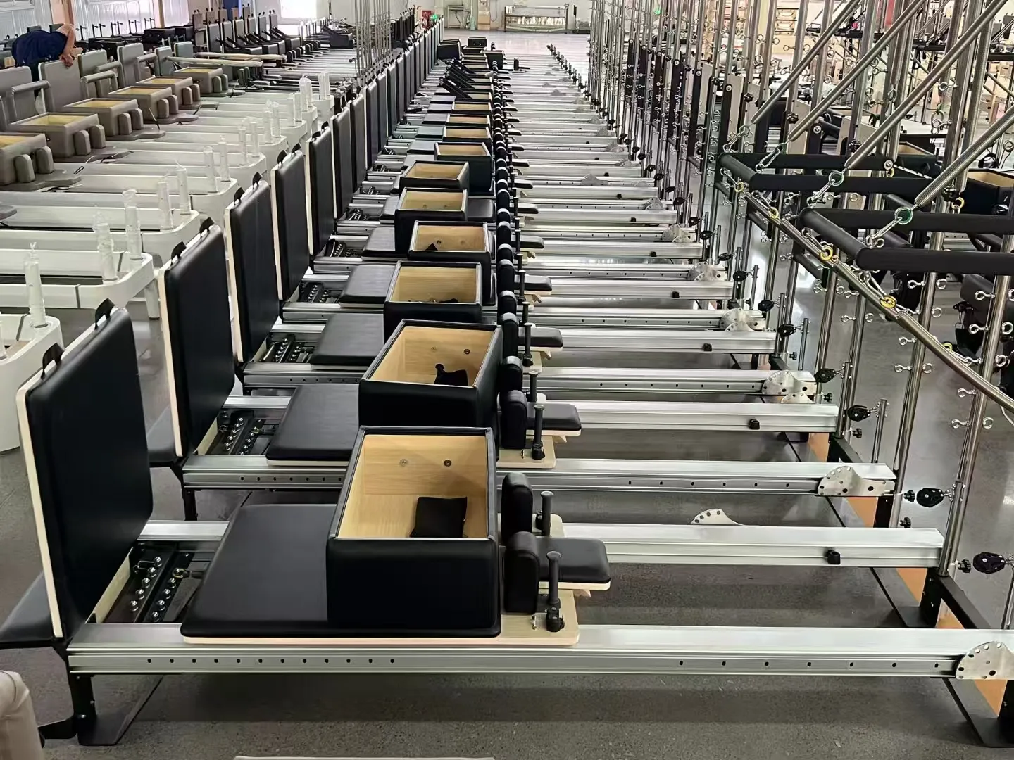 Reformer rails and tower frames arranged before shipment inspection